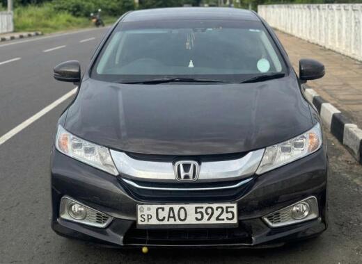 Honda Grace 2014