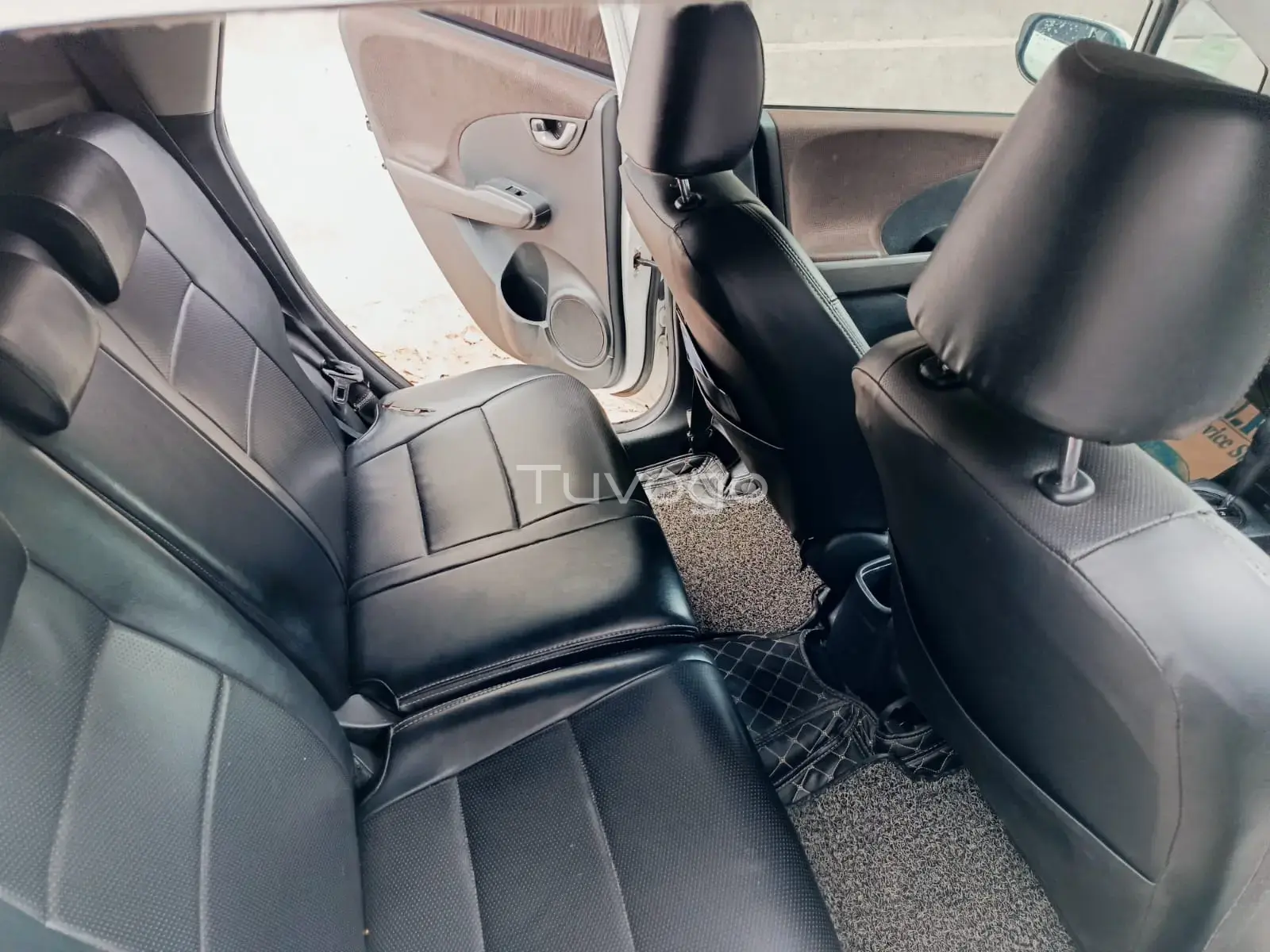 Honda Fit Shuttle 2013