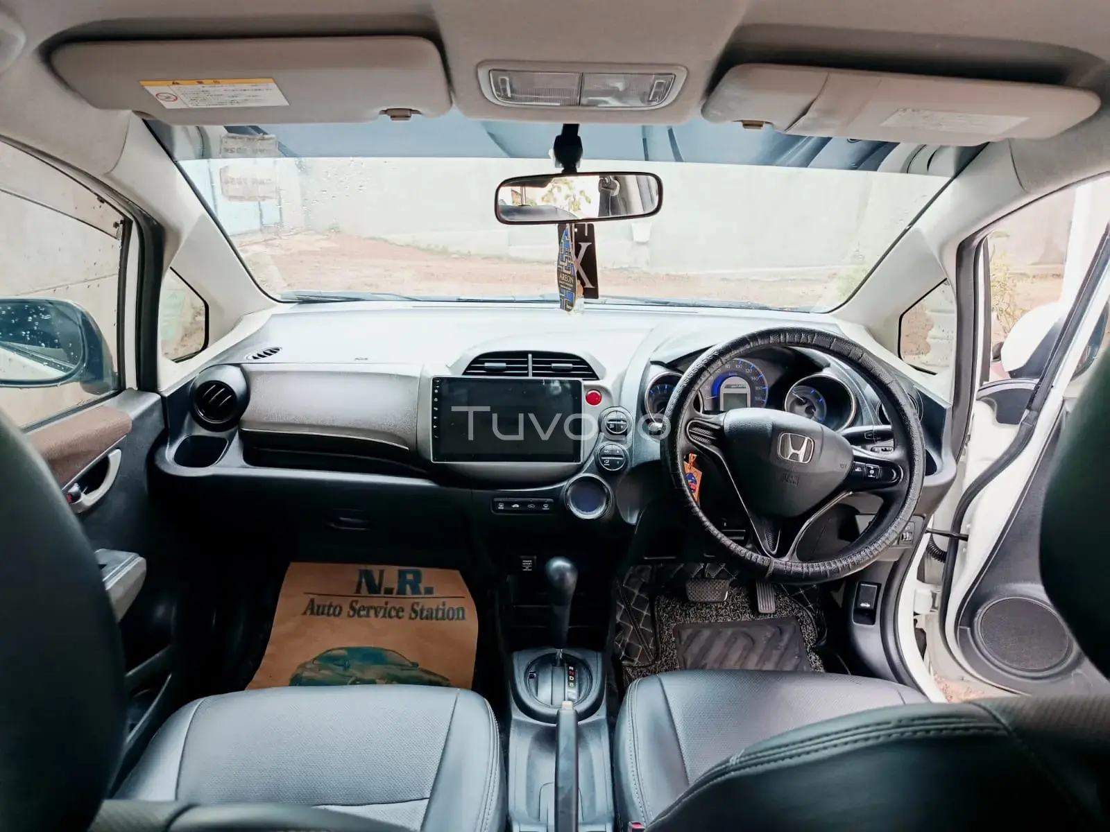 Honda Fit Shuttle 2013