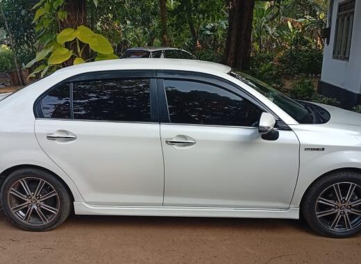 Toyota Axio 2016