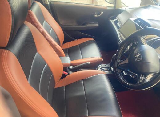 Honda Fit Shuttle 2012