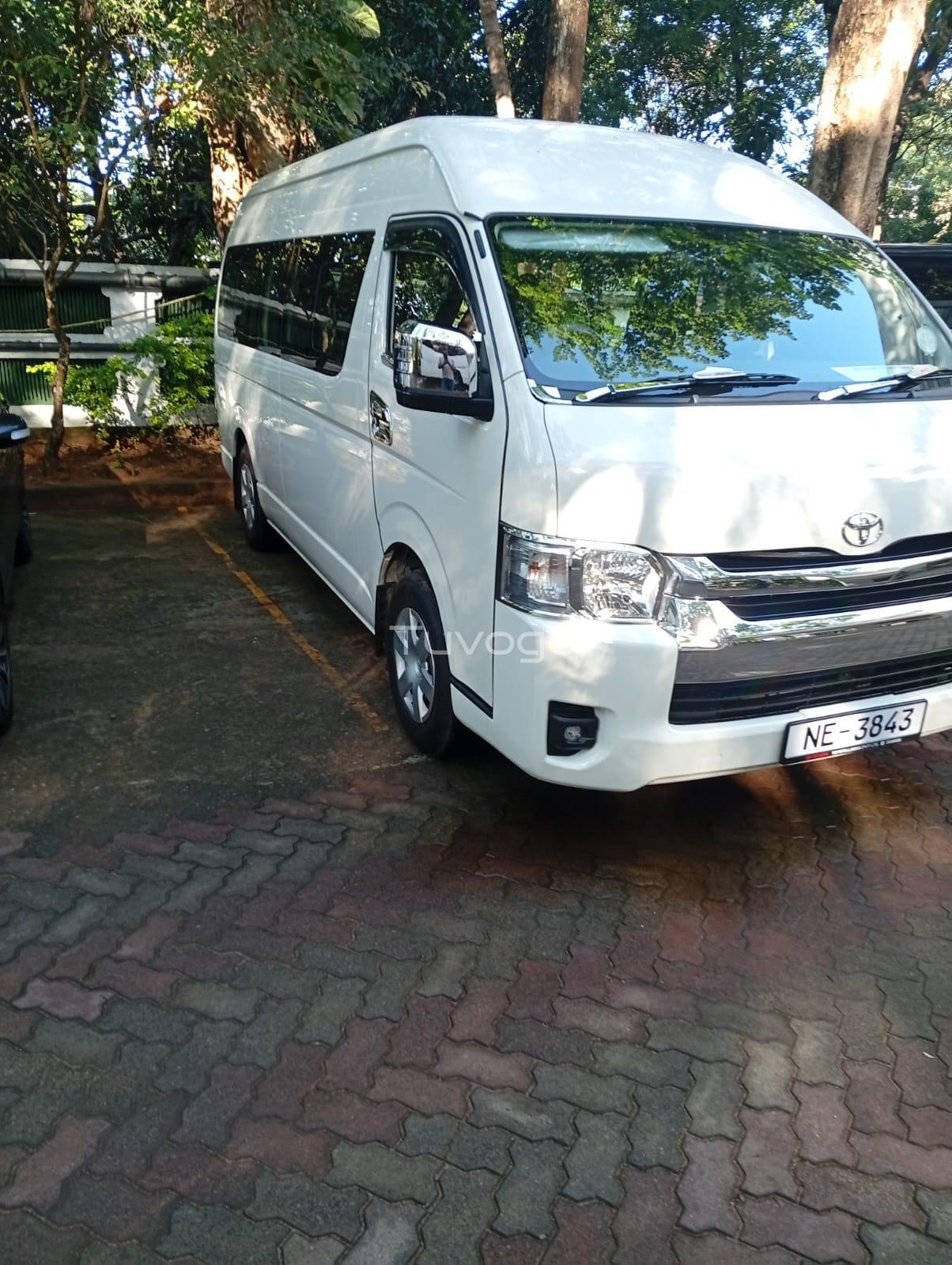 Toyota Hiace 2025