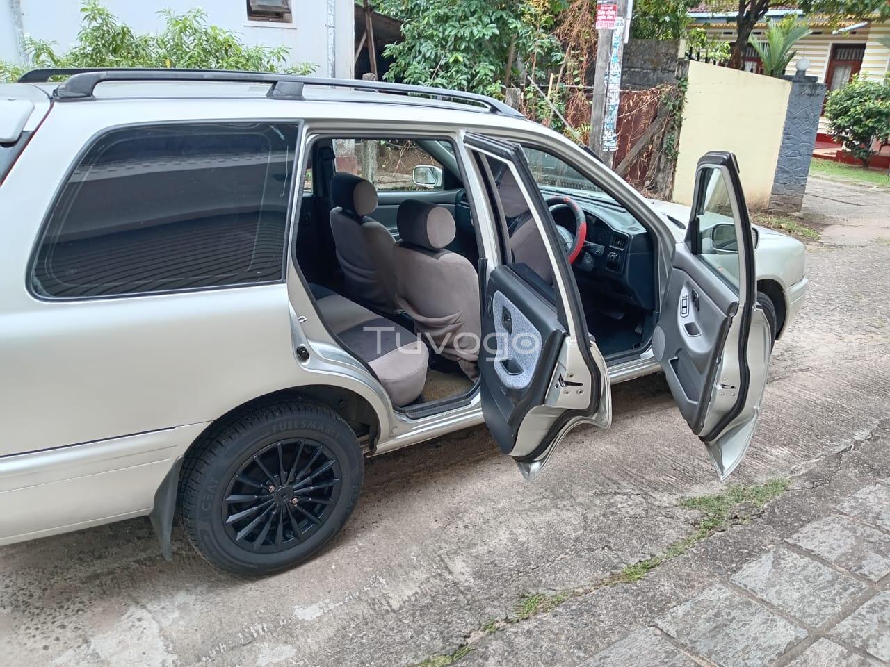 Nissan Wingroad 1998