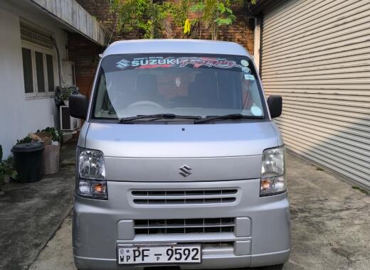 Suzuki Every 2013
