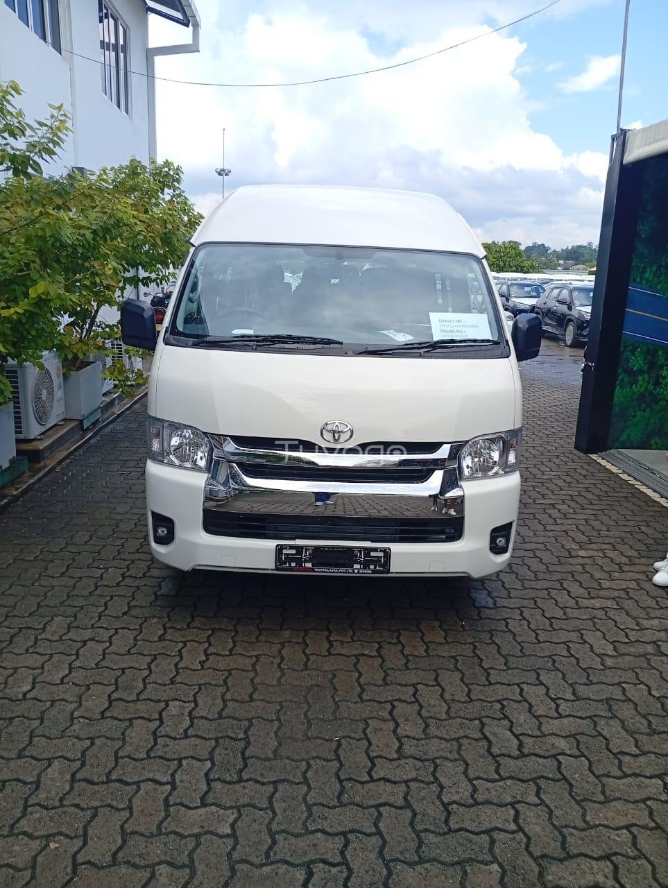 Toyota Hiace 2025