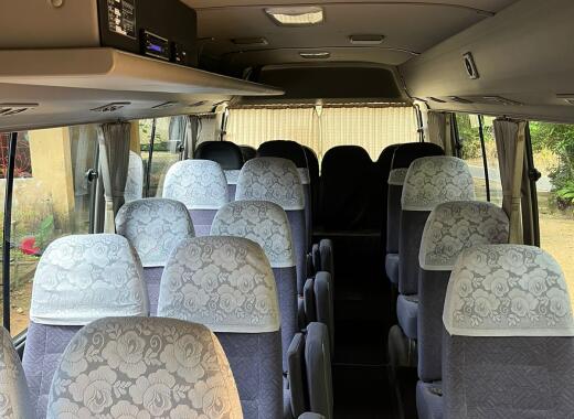 Toyota Mini coach 2013