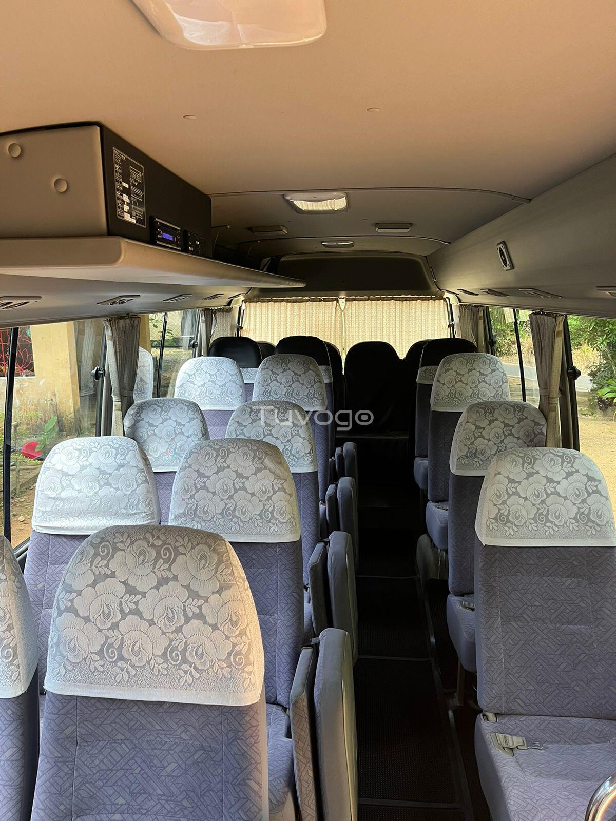 Toyota Mini coach 2013