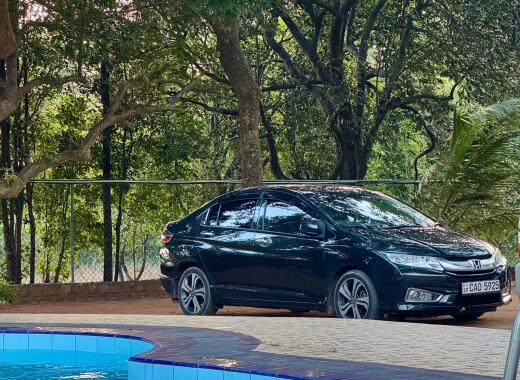 Honda Grace 2014