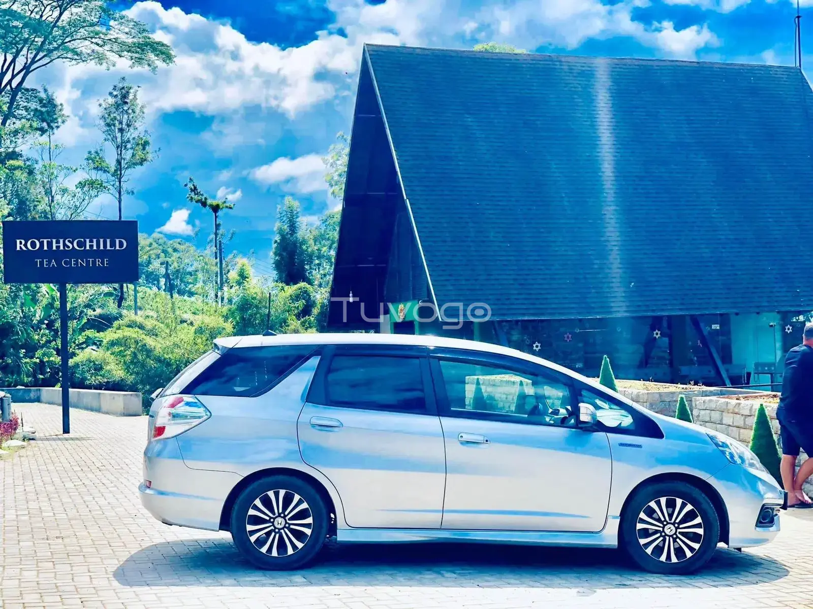 Honda Fit Shuttle 2014