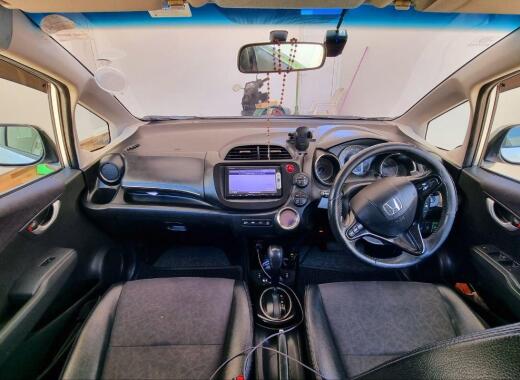 Honda Fit Shuttle 2014