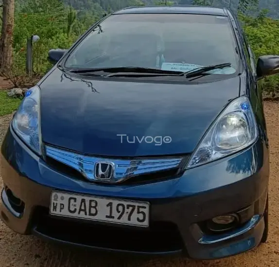 Honda Fit Shuttle 2012