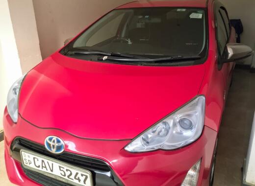 Toyota Aqua 2015