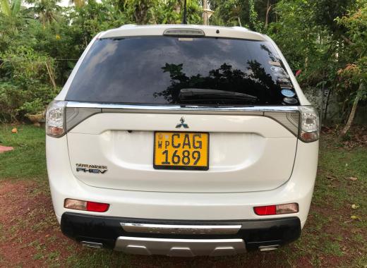 Mitsubishi Outlander 2016