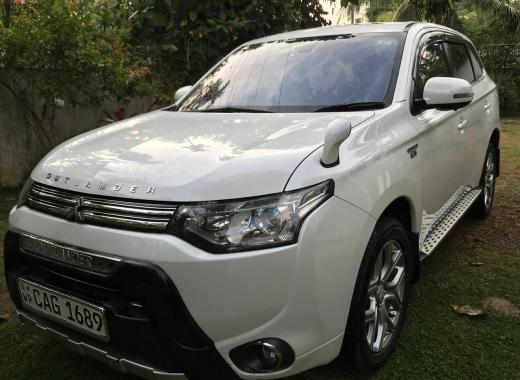 Mitsubishi Outlander 2016