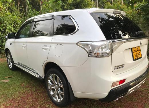 Mitsubishi Outlander 2016