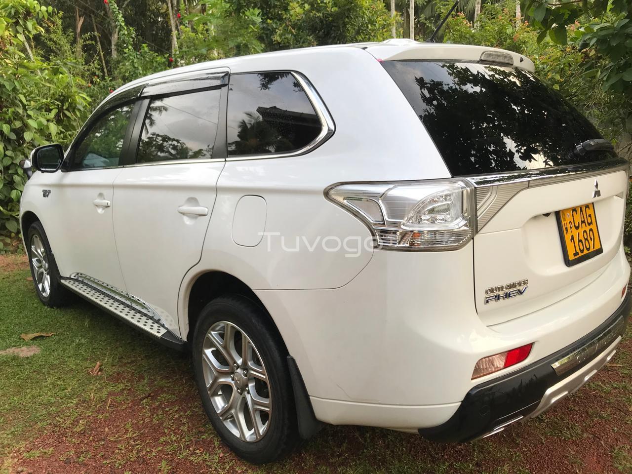 Mitsubishi Outlander 2016