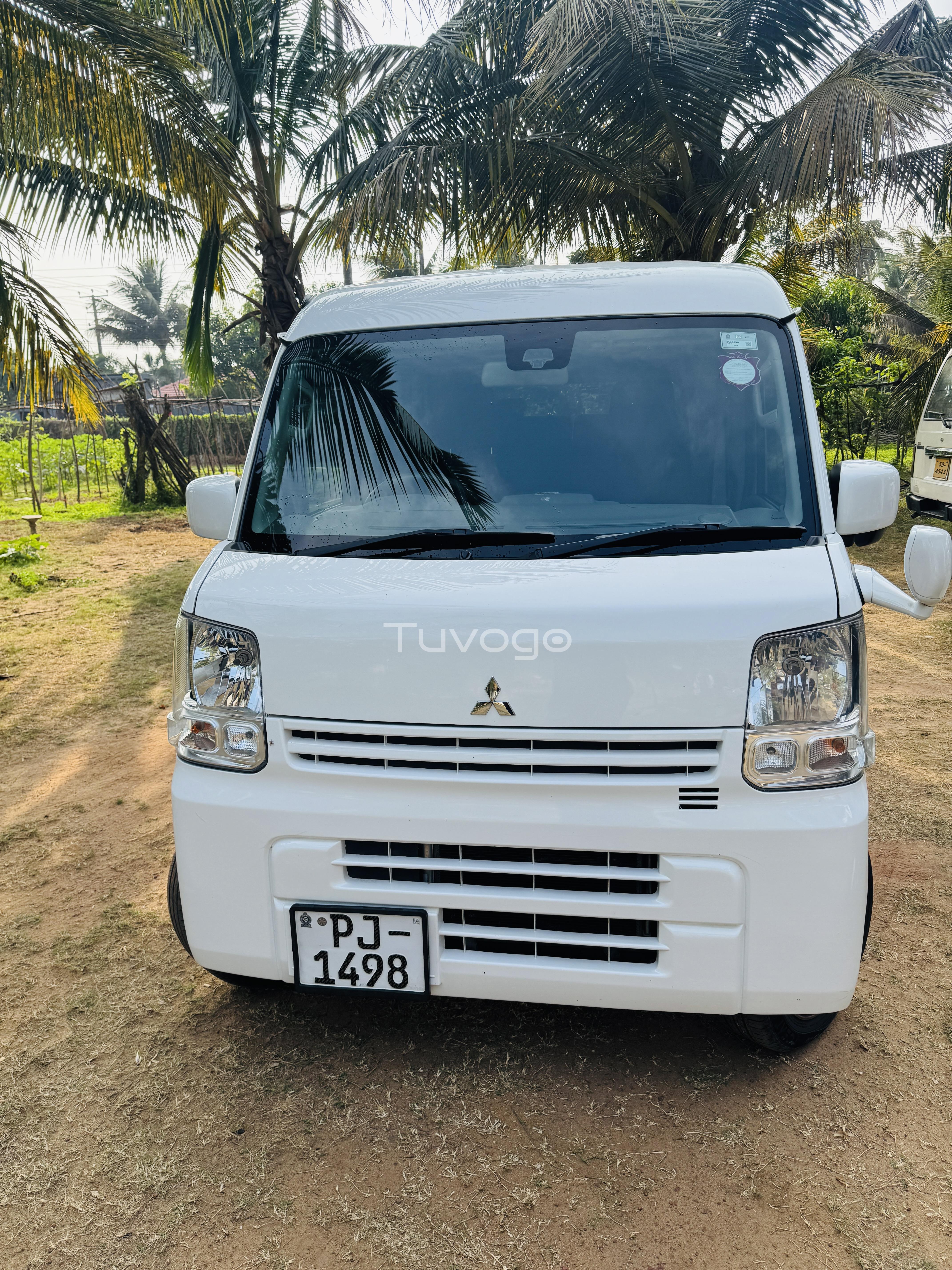 Mitsubishi minicab 2016