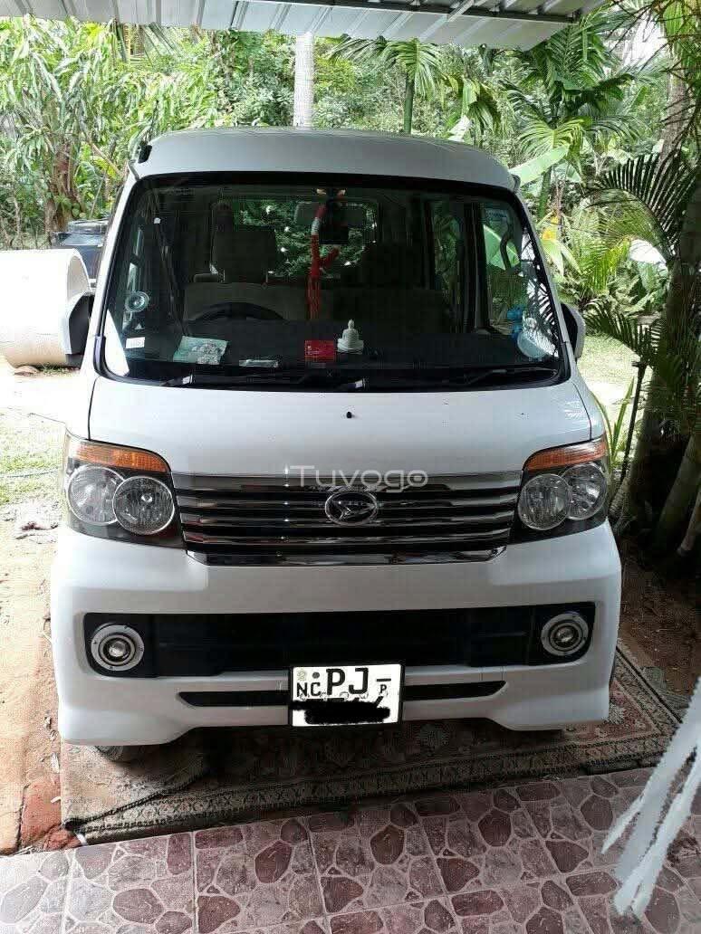 Daihatsu Atrai Wagon