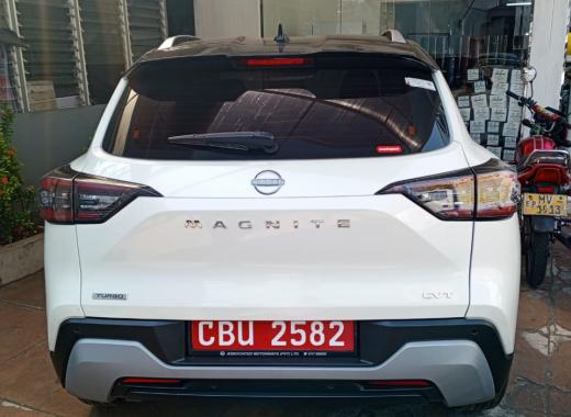 Nissan Magnite CVT Turbo 2025