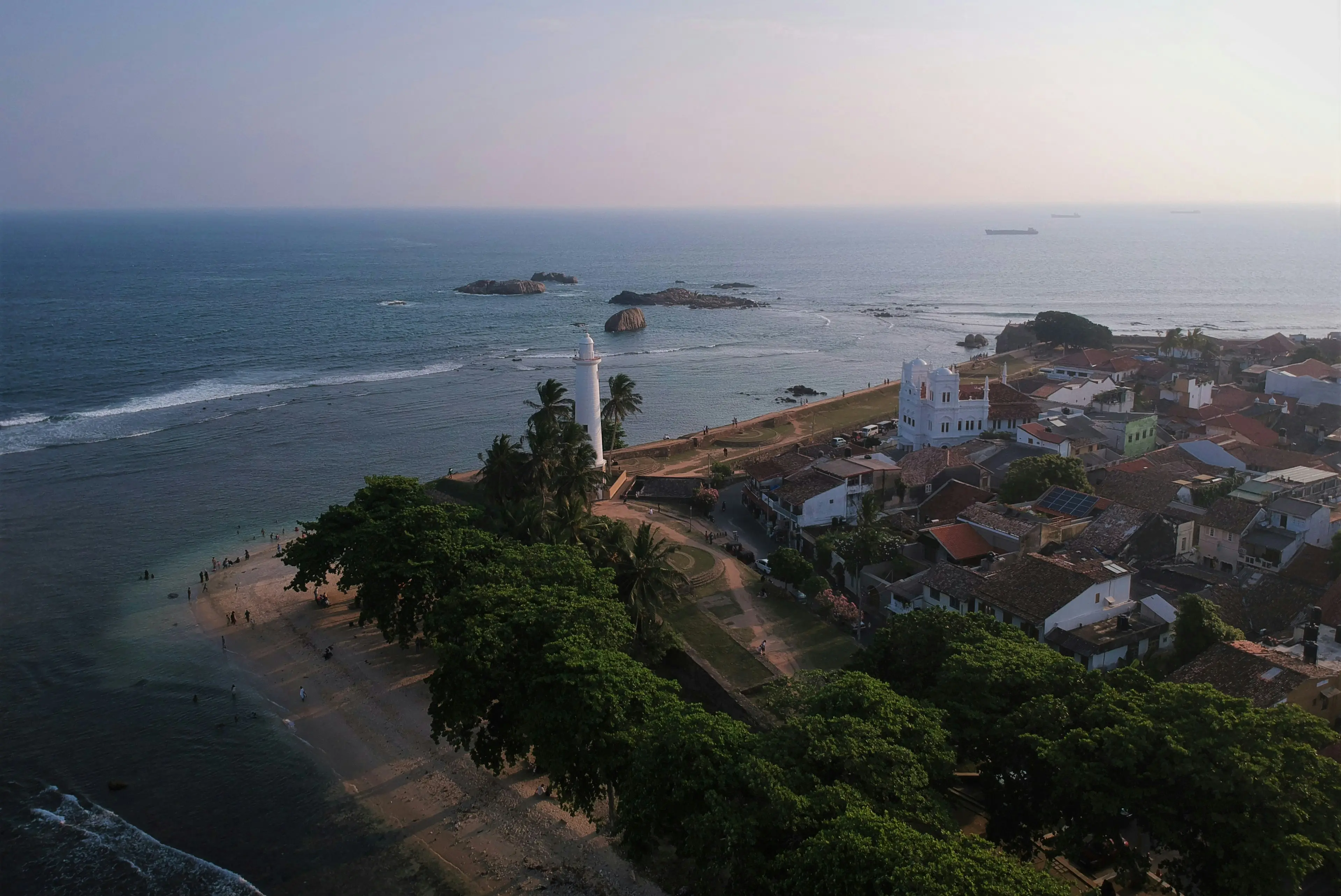 Car Hire in Galle, Sri Lanka – Affordable Rental Cars for Tourists & Locals