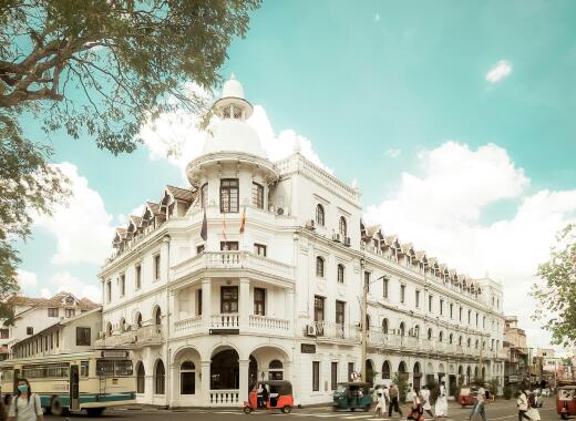 Car Hire in Kandy, Sri Lanka – Affordable Rental Cars for Every Journey